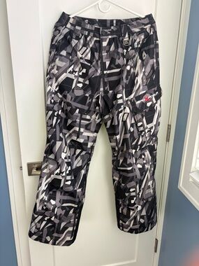 ZeroExposur Black White and Gray Snow Pants Kids Size XL 18-20